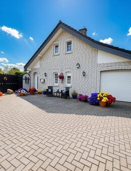 Luxus trifft Lebensqualität - Wohnen am Alfsee mit Sonnenenergie und Wohlfühlgarantie - Rieste