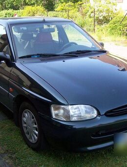 Ford Escort Flair 1,6i 16V Stufenheck 90PS Bj.1995 74200Km - Cottbus