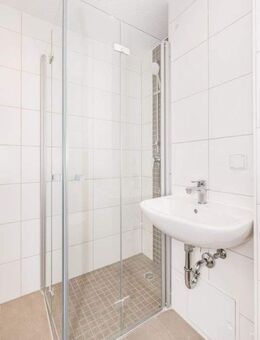 Balkon / Helle Wohnung / modernes Bad - Chemnitz