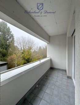 Gepflegte 3-ZKB-Wohnung im EG mit Loggia & Terrasse in ruhiger stadtnaher Lage - Saarbrücken