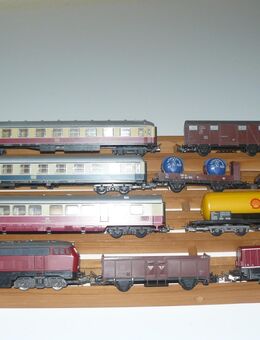 2 Loks von "Lima" + 8 Waggons, für die Spur H0, analog - Remscheid