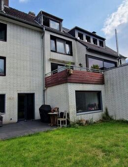 Vierfamilienhaus: 95,77 m² & 82,32 m² & 75,84 m² & 54,66 m². Terrasse, Garten, Balkon ... - Oberhausen