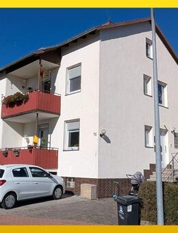 [Veckerhagen] Modernisiertes Zweifamilienhaus mit Balkonen, Terrasse, Garten und Garage - Reinhardshagen