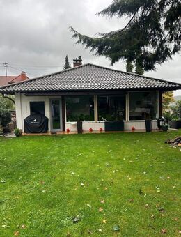 Freistehendes Komforthaus mit ELW, Wintergarten, Gartenterrasse, Garten und Doppelgarage (+Tor-Zufahrt Rückseite) in Freisen Oberkirchen - Freisen