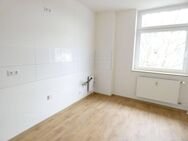 *** Großzügige und moderne 3-Zi-Wohnung mit zwei Loggien sucht neuen Mieter *** - Essen