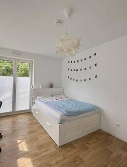 Nur für Studenten und Auszubildende: WG-Zimmer in einer Mädchen-WG frei! - Vechta