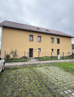 Moderne 4-Zimmer Maisonettewohnung mit Balkon und Gartenanteil in Radeberg - Radeberg