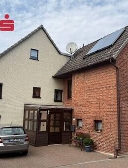 Wohnhaus in ruhiger Lage mit großem Grundstück - Hülsede
