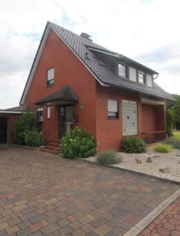 Ruhiges Einfamilienhaus mit großem Grundstück in Lünen zu verkaufen. - Lünen