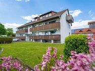 Großzügige Wohnung mit Potenzial und Weitblick ins Grüne - Germaringen