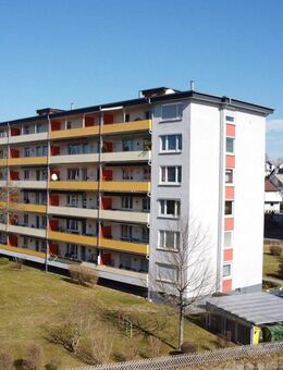 4-Zimmer-Wohnung im 2. Obergeschoss mit Aufzug, Garage und Stellplatz - Villingen-Schwenningen