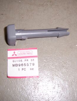 MB965579 Führungsbuchse, Kopfstütze, Sitz vorn grau Mitsubishi Colt/Lancer/Lancer Kombi - Hannover Vahrenwald-List