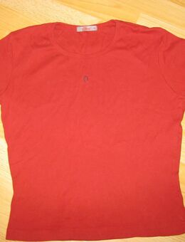 Figurbetonendes S-Oliver -Damen T-Shirt in Rot - Uchte