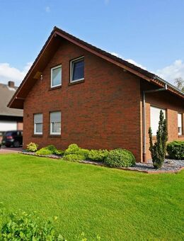 Schön gelegene Dachgeschosswohnung - Uplengen