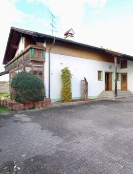 Gemütliches Einfamilienhaus auf großem Grundstück! - Wörth (Isar)