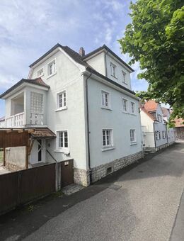 Teilsaniertes Wohnhaus mit Garten, Carport und Ausbaupotenzial! - Uffenheim