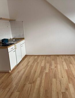 1-Raum-Whg. am Stadtrand von Jena im Dachgeschoß in Jena-Cospeda - Jena