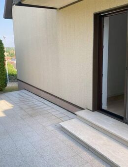 Sanierte 4-Zimmerwohnung mit Terrasse - Leutershausen
