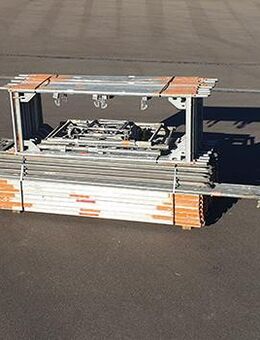 Layher Gerüst Blitzgerüst Baugerüst Assco 107 m² gebrauchtes Gerüst Alubelag Aluboden - Vöhringen (Bayern)
