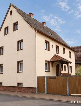 BERK Immobilien - Großes Haus mit Hof und Scheune - ein Anwesen mit vielen Möglichkeiten - Mömlingen