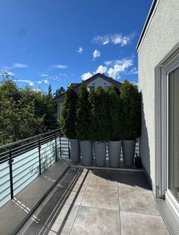 Helle 2-Zimmer-Wohnung mit Süd-West Balkon und EBK in München-Solln! - München