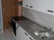 Großzügige DG 2-Zimmer Wohnung, EBK und Laminat in guter Lage - Zwickau