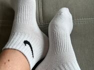 Sneaker Socken Strümpfe weiß für dich getragen - Hürth