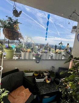 Helle 2-Zimmer-Wohnung mit Balkon, Aufzug und Stellplatz in guter Lage - Fürth