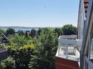 Moderne Maisonette-Wohnung mit kleinem Meerblick - Lübeck
