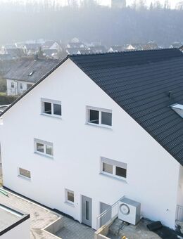 Wohnglück in Massivbauweise: Moderne Neubau-Doppelhaushälfte mit Einliegerwhg. in Giengen/Burgberg - Giengen (Brenz)
