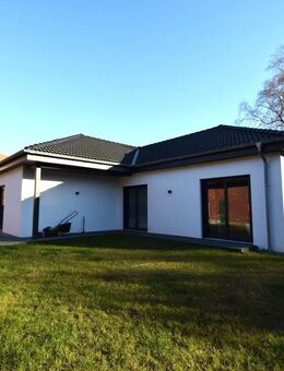 Schiffdorf-Wehden//Moderner Winkel-Bungalow in ruhiger Lage - Schiffdorf