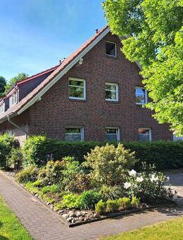 Attraktive 2 ZKB Dachgeschosswohnung mit Balkon in ruhiger Lage von Bad Zwsichenahn-Ohrwege - Bad Zwischenahn