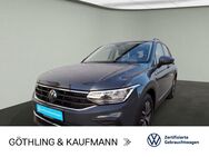 VW Tiguan, 2.0 TDI Life, Jahr 2022 - Eschborn