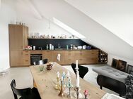 Exklusive und stilvolle 103 m2 gr. 3-Zimmer DG Wohnung mit 2 Balkonen in Rimsting - Rimsting