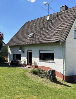 Einfamilienhaus - 7 Zimmer - Garten ! - Zeitlofs