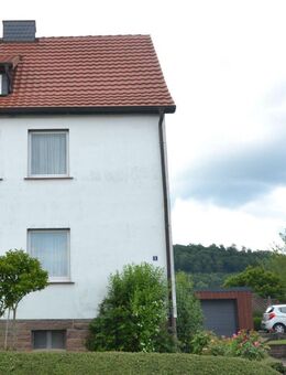 PREISREDUZIERUNG!!! Doppelhaushälfte in Ortsrandlage von 37632 Holzen. - Holzen