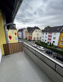 Helle 2-Zimmerwohnung mit Balkon in Bochum - Bochum