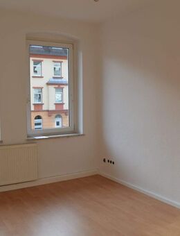 Zentral gelegene 4 Zimmer-Wohnung - Hof