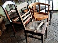 Konvolut Vintage Stühle aus verschiedenen Zeiten zum Aufarbeiten - für Bastler mit Fantasie - Niederfischbach