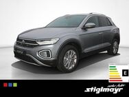 VW T-Roc, 1.5 l TSI Style OPF 17Z, Jahr 2022 - Schrobenhausen