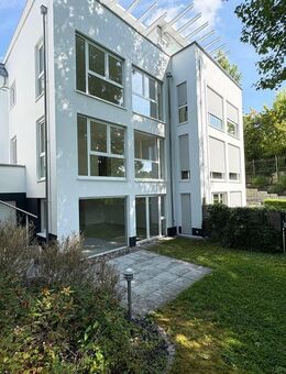 Moderne Doppelhaushälfte in Top-Wohnlage am Sooderhang in Wiesbaden-Sonnenberg - Wiesbaden