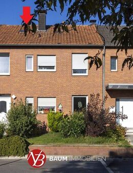 In gefragter Lage von Kaarst - Reihenhaus mit zwei vermieteten Wohneinheiten und 9 Wellblech-Garagen - Kaarst