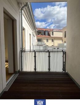 Moderne Wohnung mit Flair und bemerkenswerter Ausstattung! Loggia, EBK, Lift! - Dresden