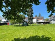 In der Natur zu Hause sein! Traumhaft schönes Grundstück mit zwei Wohnhäusern. - Usingen