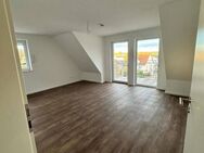 Sehr schöne Dachgeschoss Wohnung - hell - modern - grosser Balkon, ab 1.06.25 - Rottenburg (Laaber)