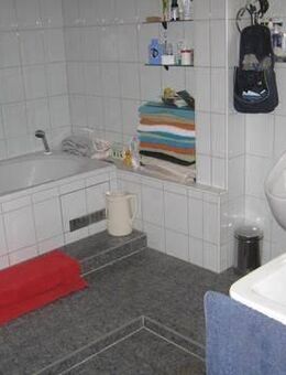 Einfamilienhaus mit großer Scheune - Uettingen