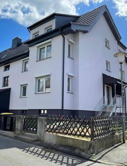 Großzügige 3-Zimmer-WE in frisch saniertem 3-Familienhaus - Kassel