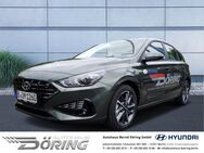 Hyundai i30, 1.5 Turbo 7 ( 48V) TREND Navigationspaket, Jahr 2023 - Berlin