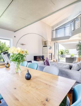 Newel-Beßlich: Exklusives und modernes Einfamilienhaus mit atemberaubenden Weitblick! - Newel