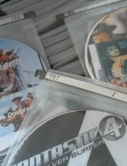 Biete neuwertige DVD Box für 300 DVD mit Index an,sind knapp 260 DVD mit Spielfilmen - München